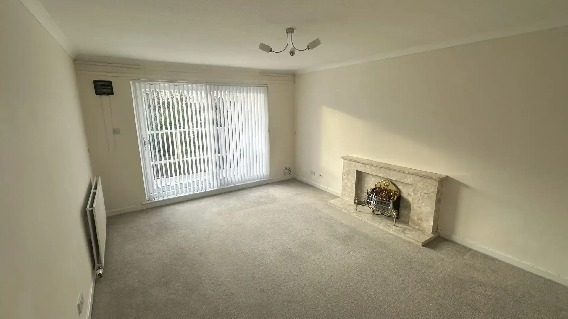Lounge--scaled.webp