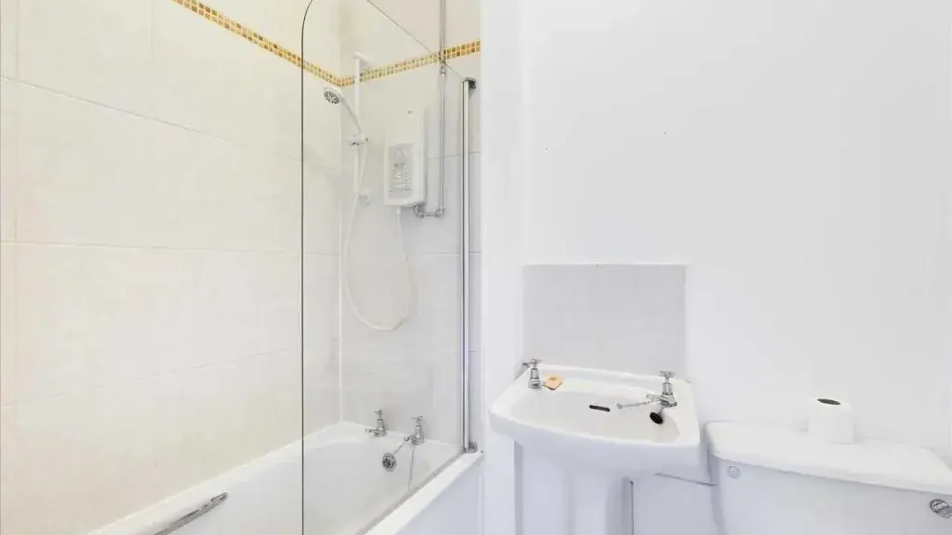 Maule-Bathroom.webp