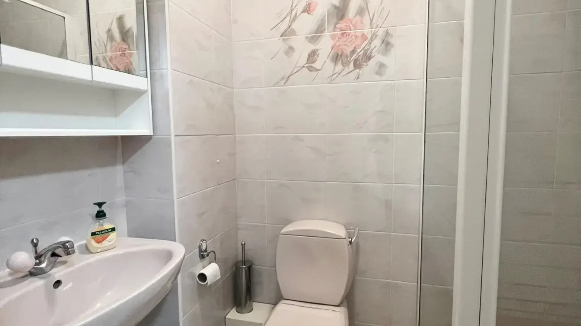 weir-bathroom-scaled.webp